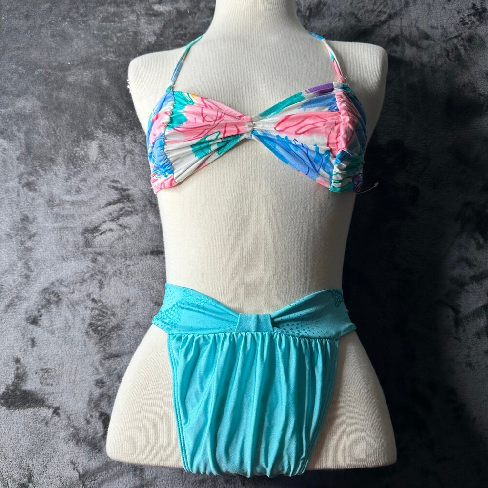 Vintage 80s/90s Bikini Swim Mixed Suit Pink and Blue
Women’s Size M